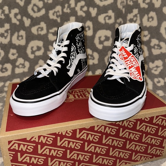 New Sk8-Hi Vans in Peace ☮️ Paisley - Picture 10 of 17